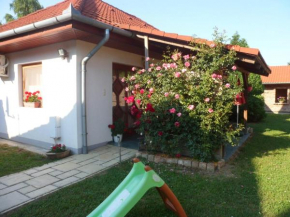 Гостиница Holiday home Balatonbereny/Balaton 18044  Балатонберень